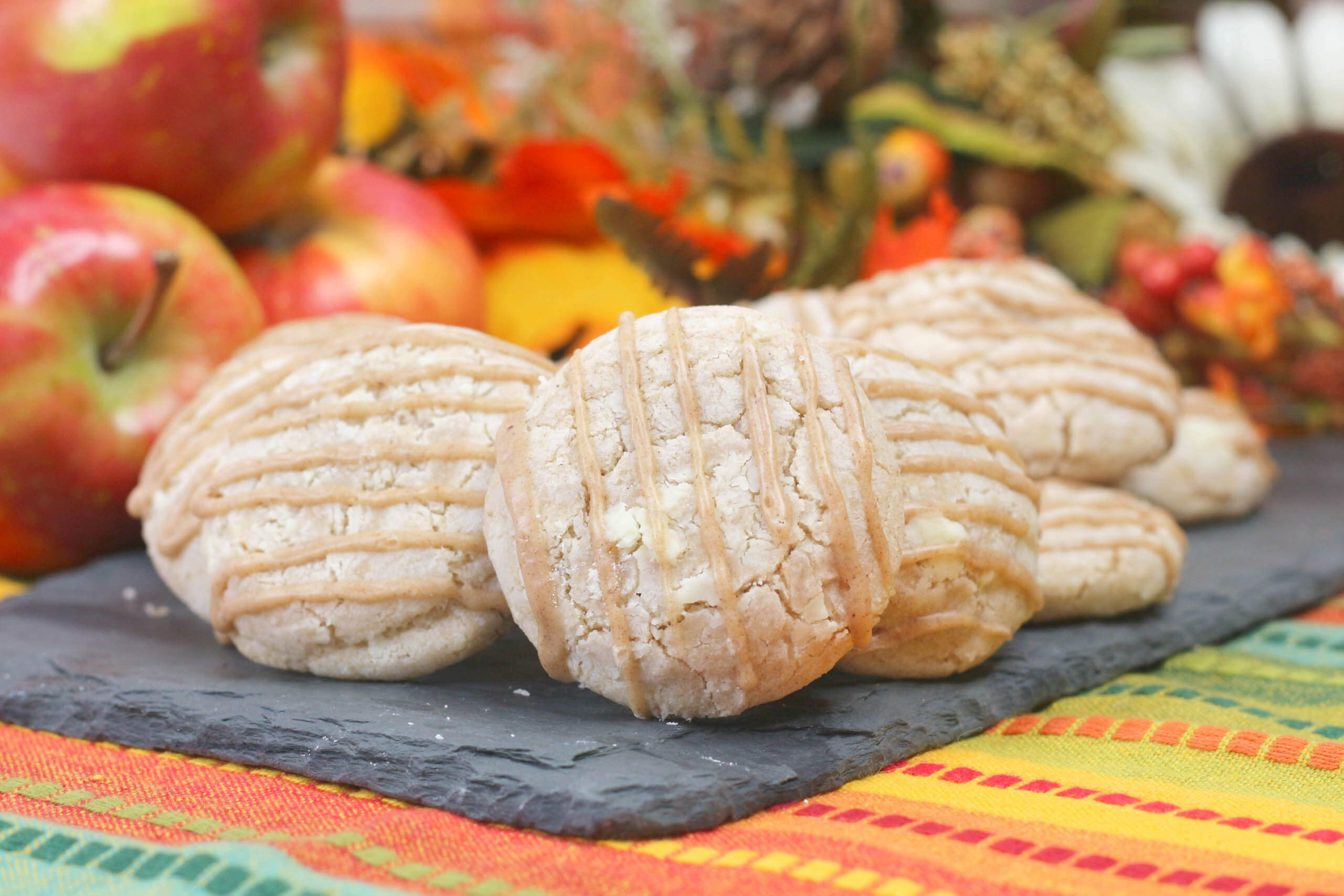 apple pie spiced cookies with spiced glaze 4