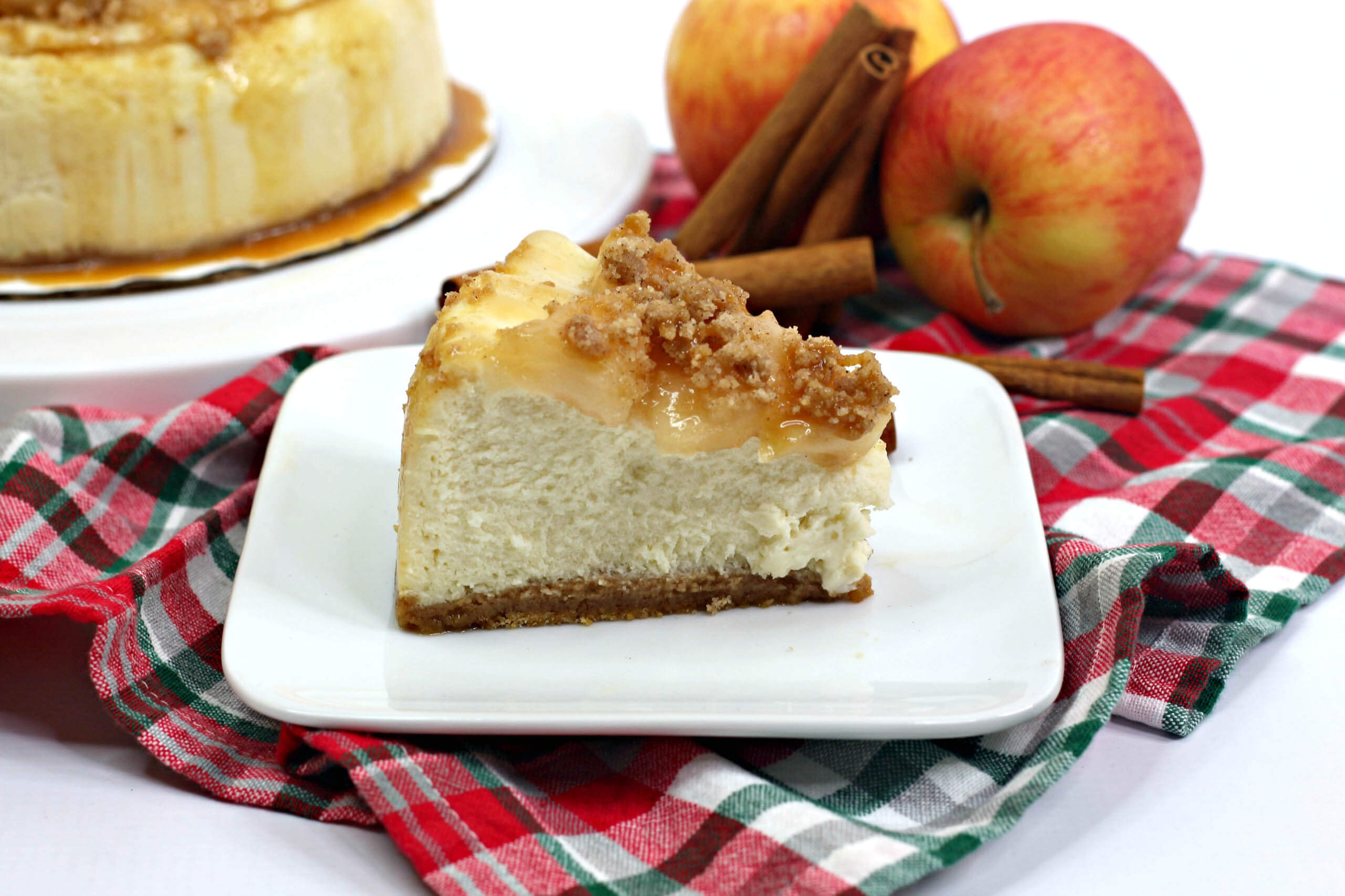Instant Pot Apple Crumble Cheesecake