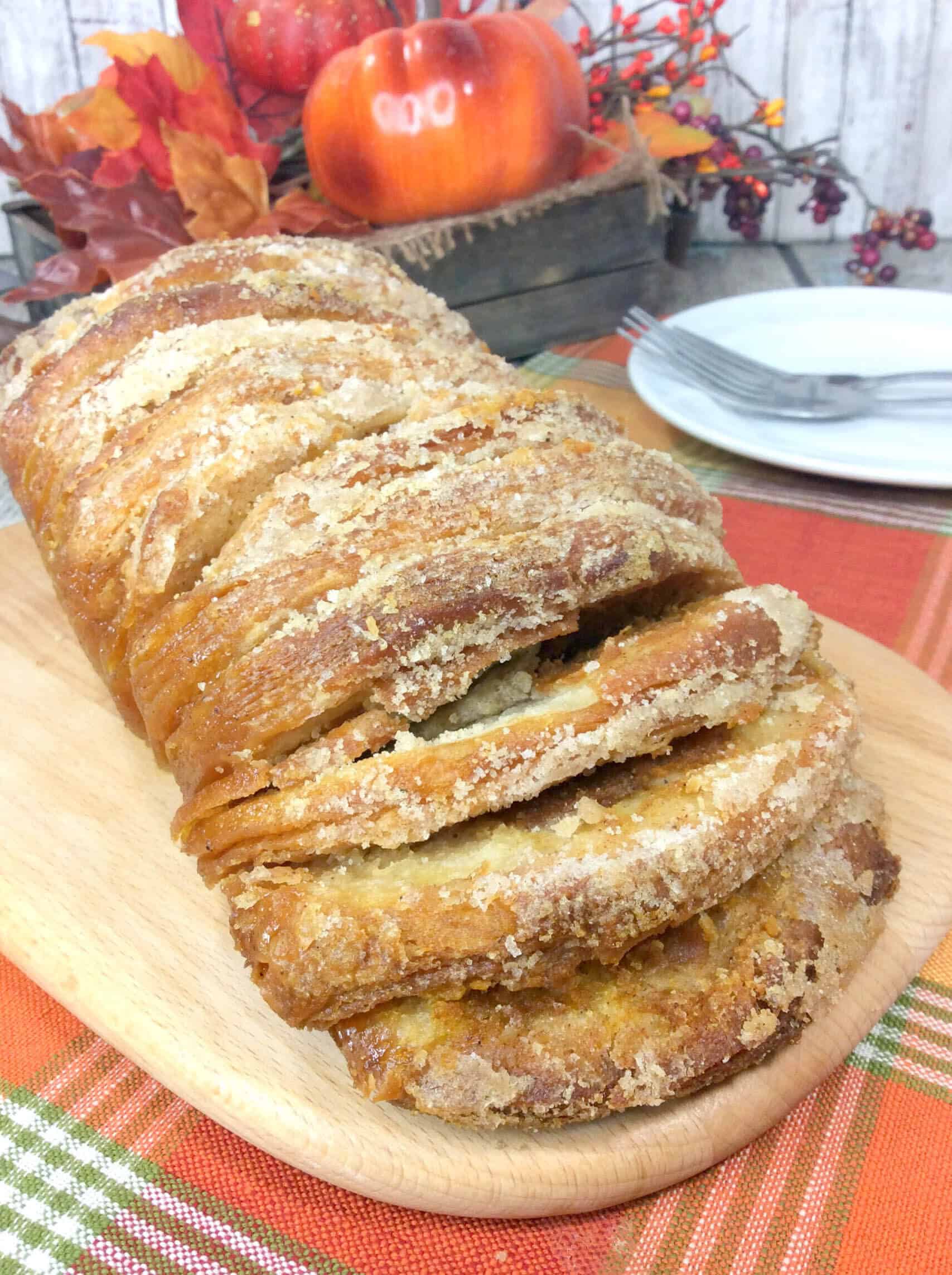 Pumpkin pull apart bread