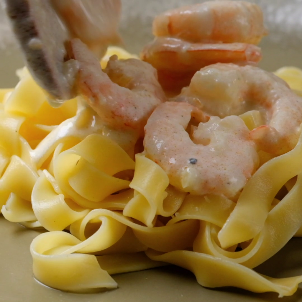 Creamy Garlic Shrimp - CheekyKitchen