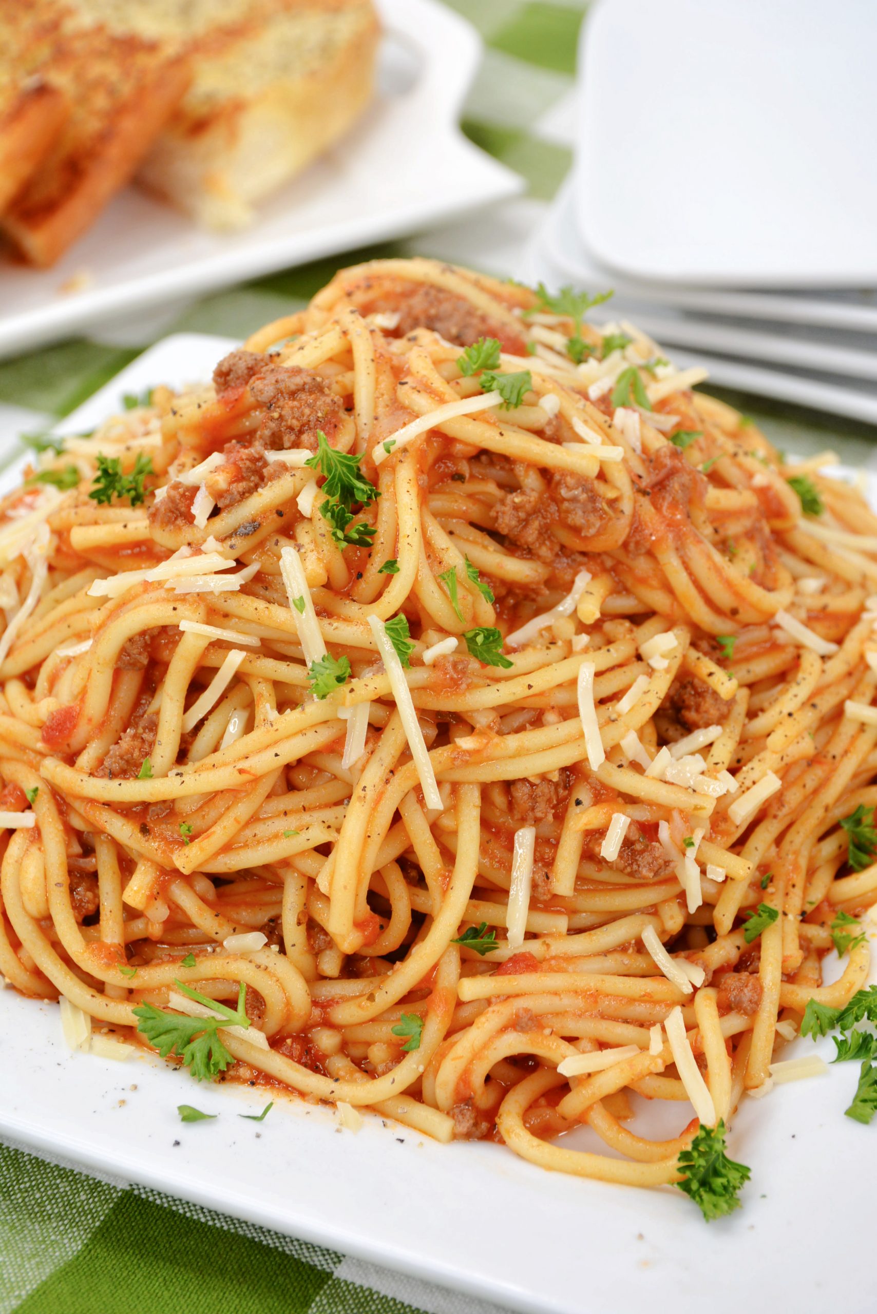 Instant Pot Spaghetti with Jar Sauce