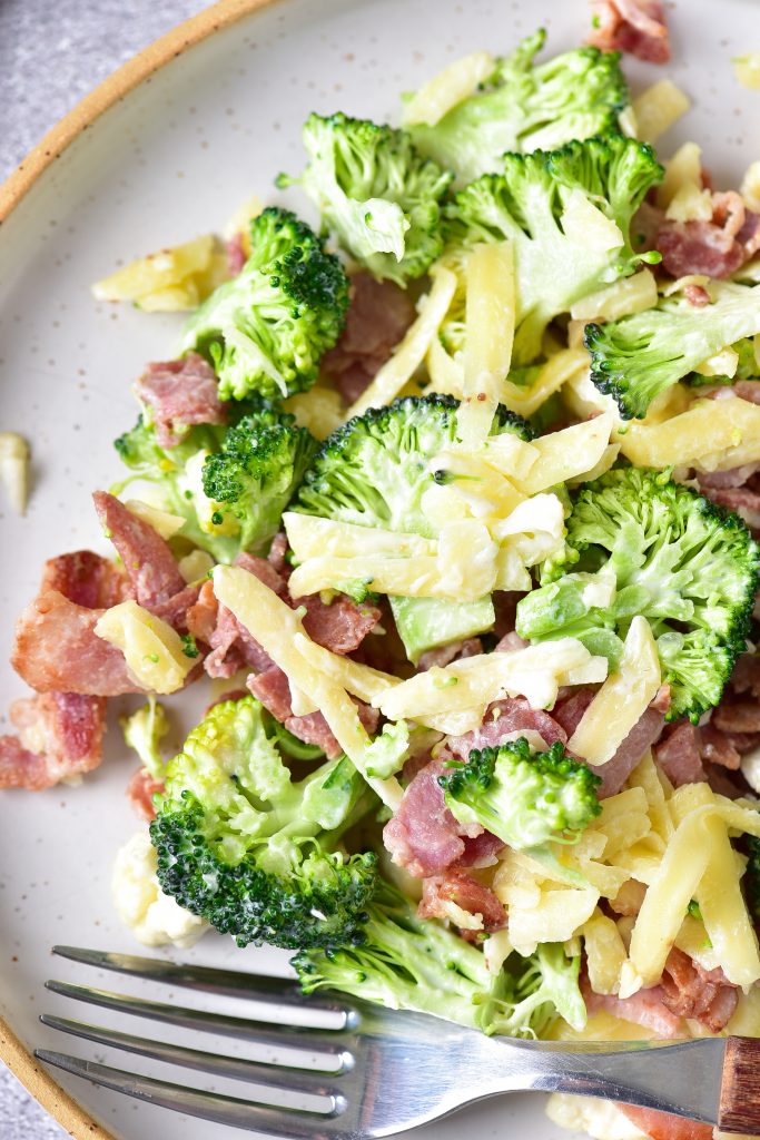 AMISH BROCCOLI SALAD CheekyKitchen