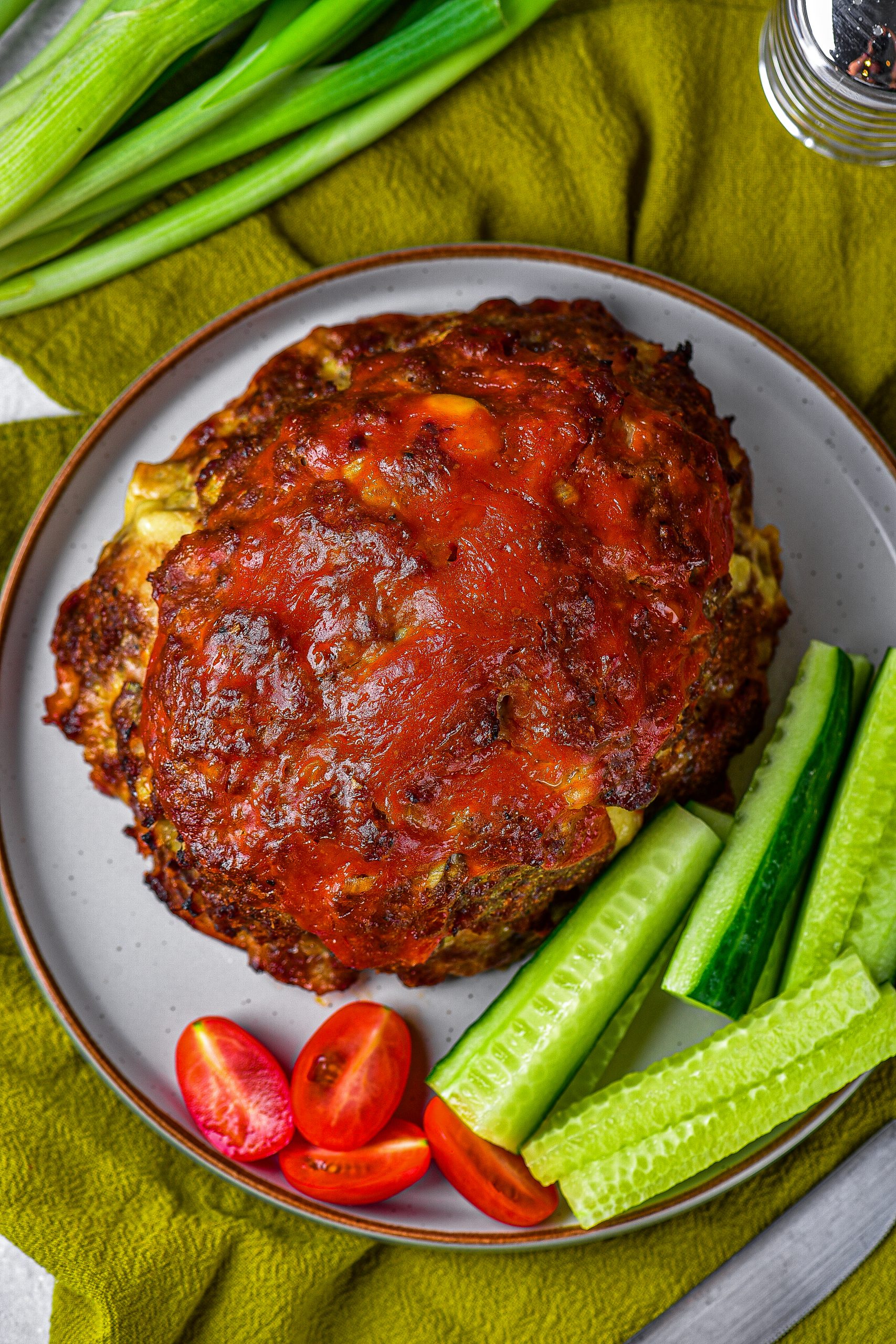 Macaroni Cheese Stuffed Meatloaf CheekyKitchen