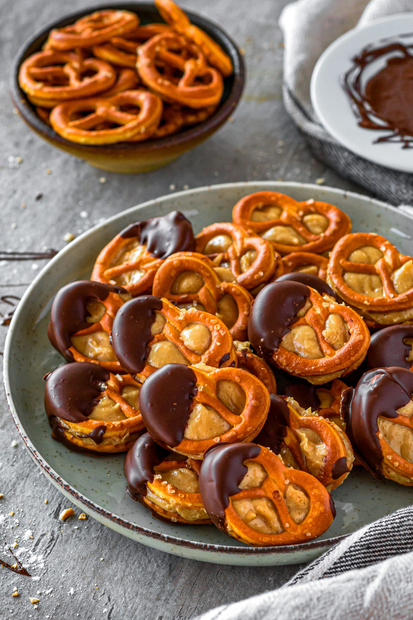 Peanut Butter Pretzel Bites CheekyKitchen